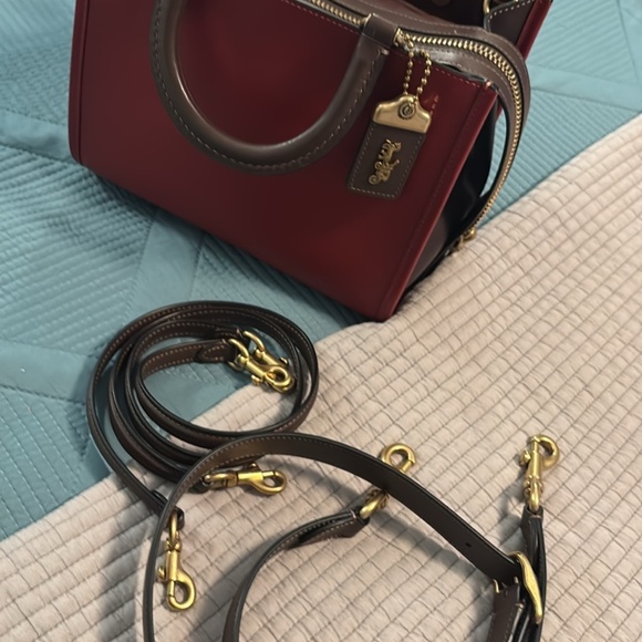 Coach Rogue 25  - Brick Red - Picture 12 of 12